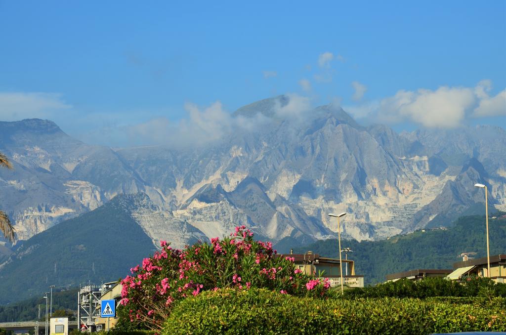 Casa Lia Marina Di Carrara Exterior foto