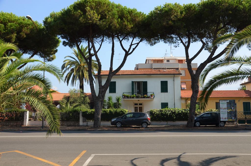 Casa Lia Marina Di Carrara Exterior foto